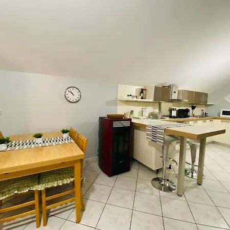 La Casa Di Aida Lägenhet