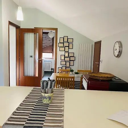 La Casa Di Aida Lägenhet *